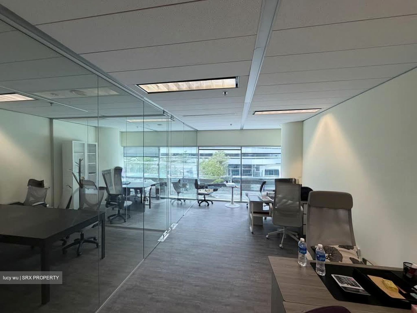 Gateway East (D7), Office #556982221